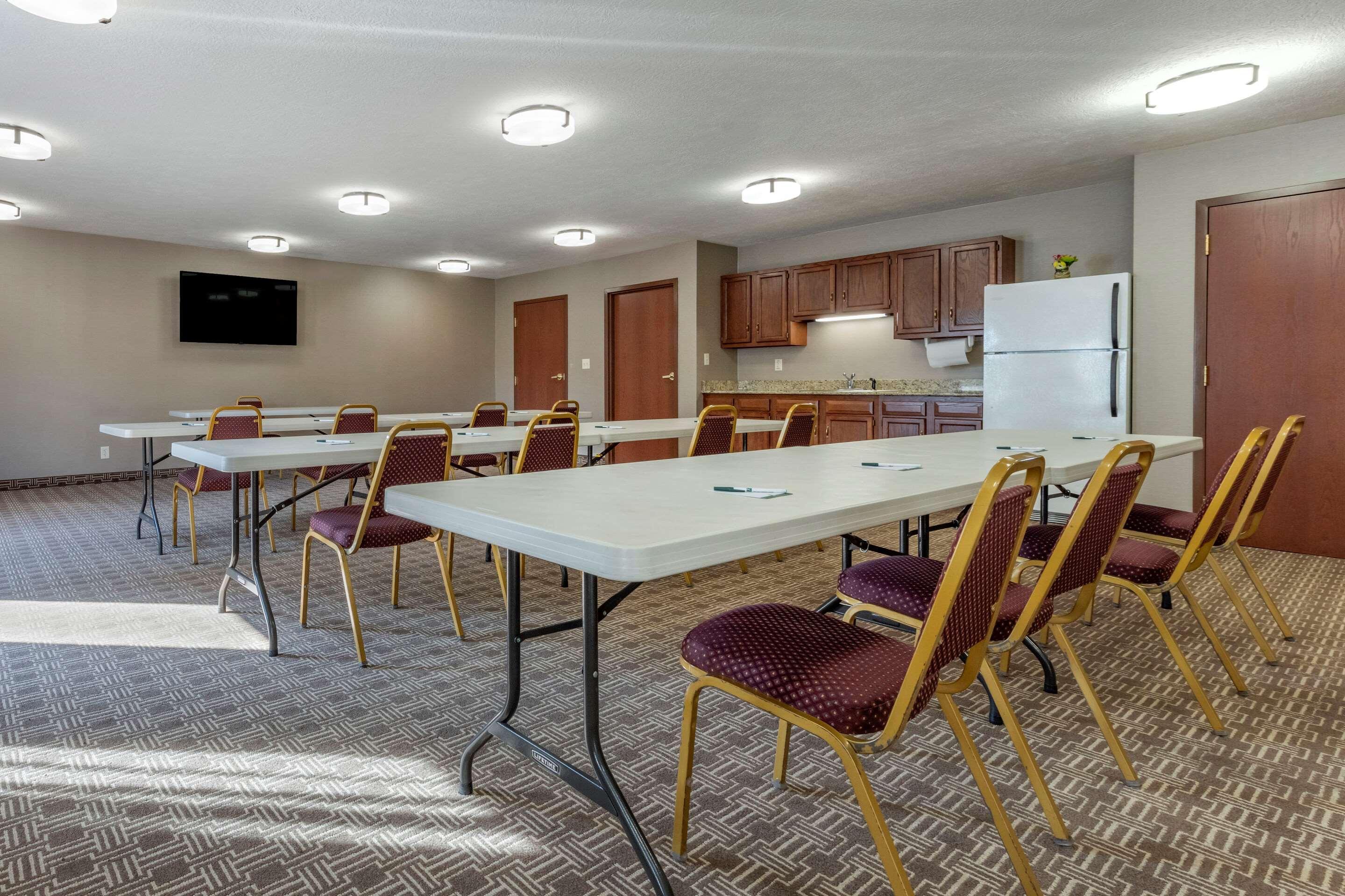 Quality Inn Dover Bagian luar foto
