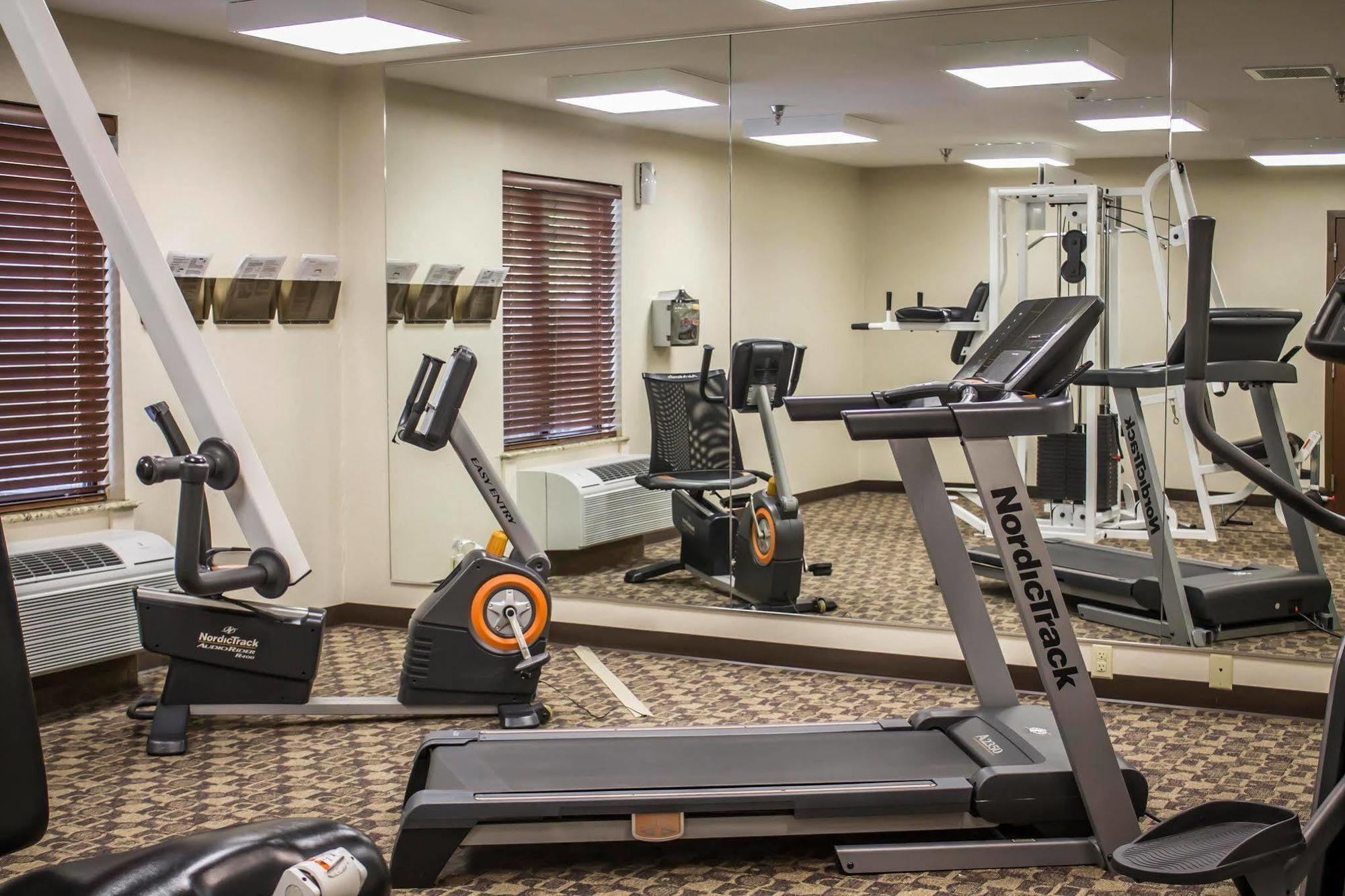 Quality Inn Dover Bagian luar foto